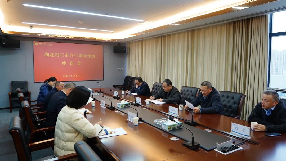 121804.jpg 121804.jpg